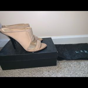 L.A.M.B “Sharron Natela” pre-owned size 9 sandals